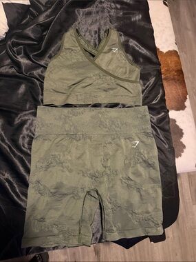 Gymshark Olive Green Seamless Crop Bra & High-Waist Bike Shorts Set